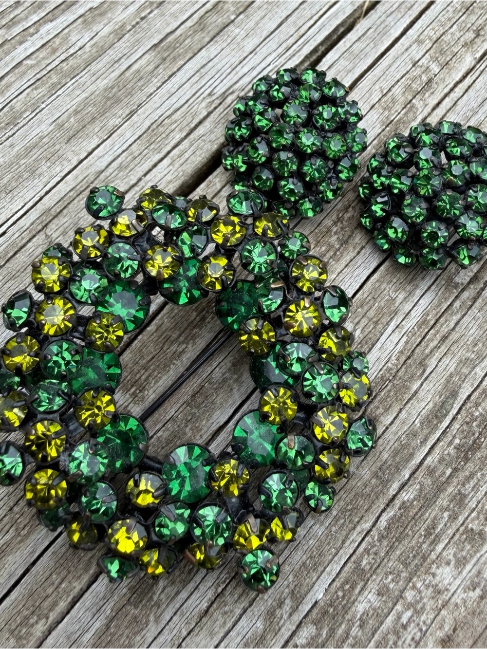 Austria Crystal Clip On Earrings And Wreath Brooch Green And Black As Is Vintage